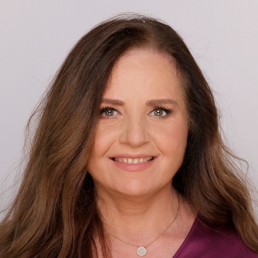 Anita Diran Tcharfajian